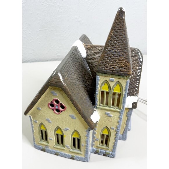 Dept 56 Christmas Dickens Snow Village “Redeemer Chapel” Church 5127-6 No Box - Picture 2 of 5
